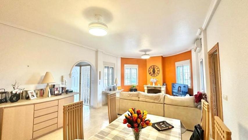 Chalet en venta en Bigastro, Comunidad valenciana photo 0