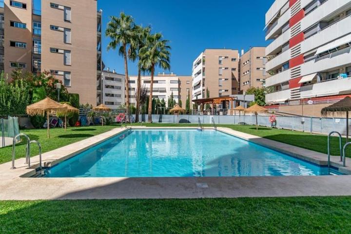 Piso en venta en Granada, Parque almunia photo 0