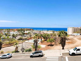 Apartamento en venta en Arona, Palm Mar photo 0