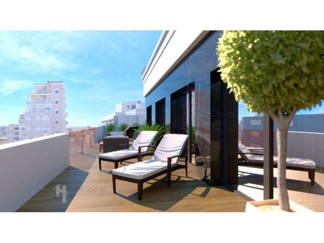 Aticos en venta en Torrevieja photo 0