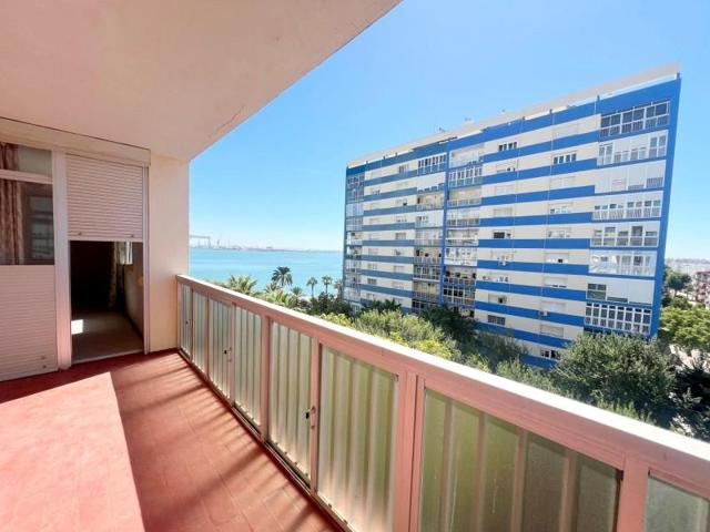 Piso en venta en Cádiz, Barriada - Corte Inglés photo 0