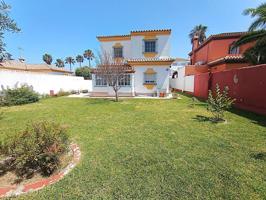 Chalet en venta en Chiclana de la Frontera, Sanctipetri photo 0