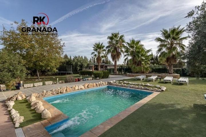 Casa con terreno en venta en Atarfe, Urbanizacion los cortijos la ribera photo 0