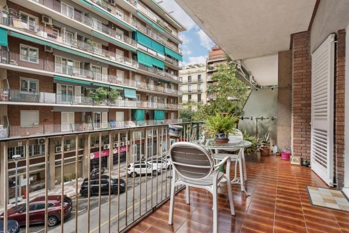Piso en venta en Barcelona, Eixample photo 0