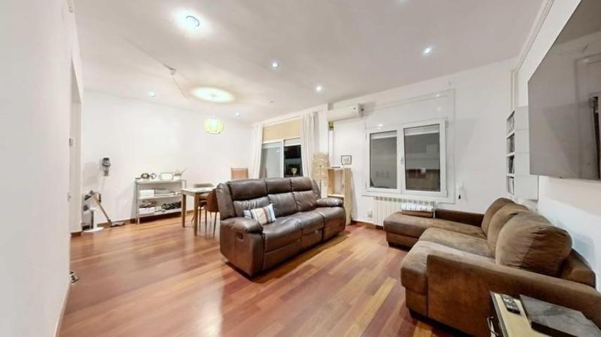 Piso en venta en Barcelona, Vallcarca i els Penitents photo 0