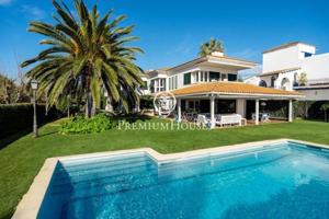 Casa en venta en Sitges, Terramar photo 0