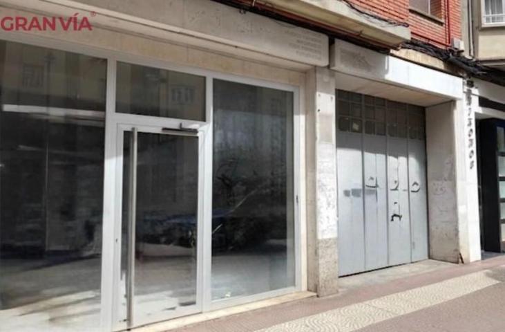 Local comercial en venta en Logroño, Centro photo 0