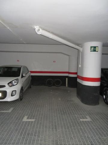 Parking en alquiler en Barcelona, Sant Antoni photo 0