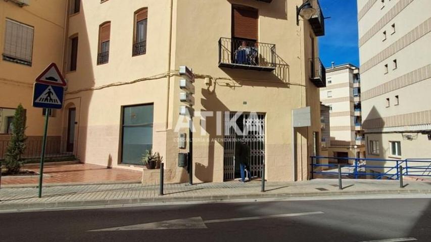 Local comercial en alquiler en Ontinyent, Sant Josep photo 0