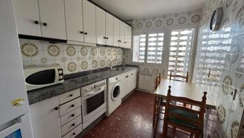 Piso en alquiler en Ponferrada, Calle Monasterio de Carracedo, 24401 photo 0