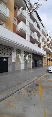Local comercial en alquiler en Torre del Mar photo 0