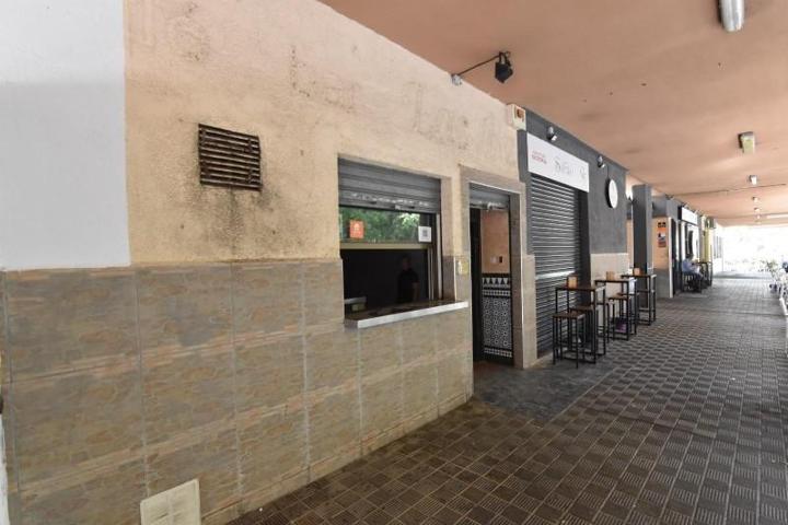 Local comercial en alquiler en Sevilla, Sevilla Este photo 0