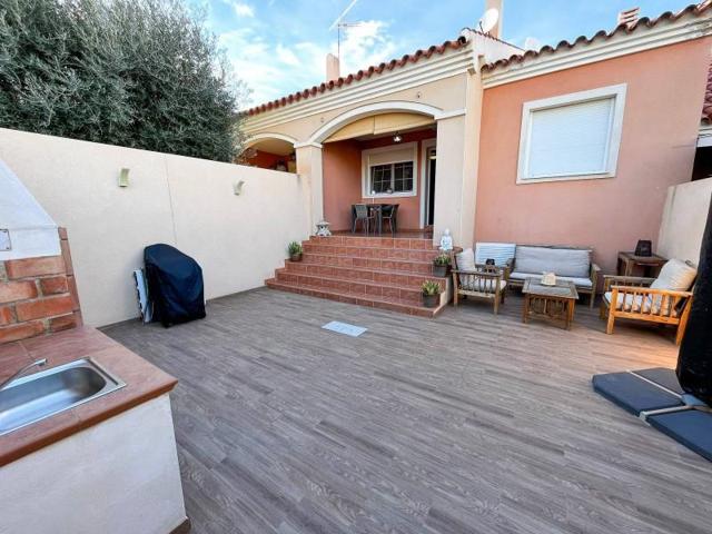 Bungalow en alquiler en Santa Pola, Gran Alacant photo 0