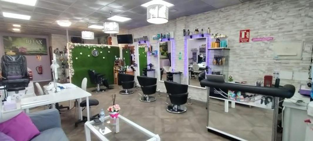 Local comercial en alquiler en Adeje photo 0