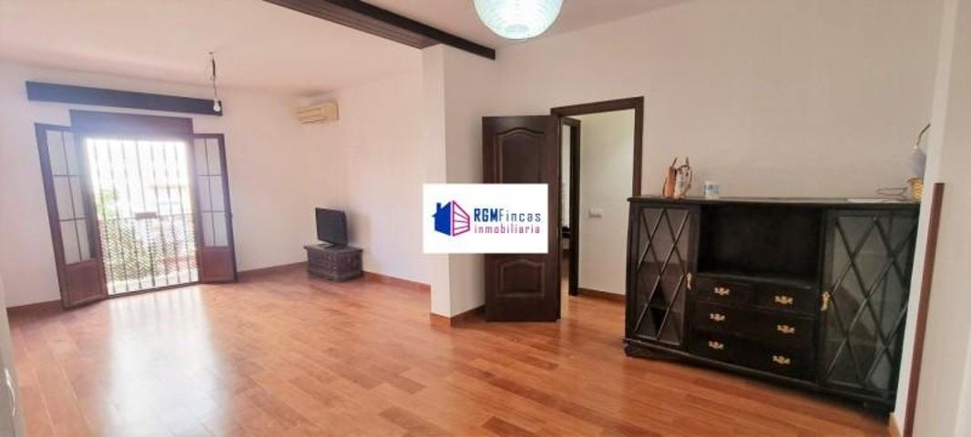 Piso en alquiler en Sevilla, Huerta Santa Teresa photo 0