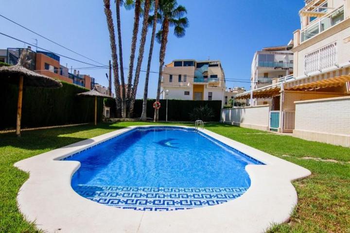 Planta baja en alquiler en El Campello, Campello Playa photo 0