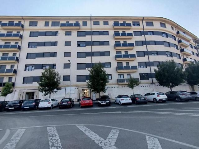 Garaje en venta en León, La Lastra photo 0