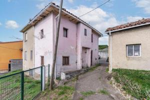 Bungalow en venta en Mieres, Santa Rosa photo 0