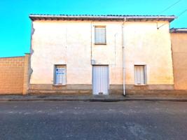 Casa en venta en Sahagún, Sahagún photo 0