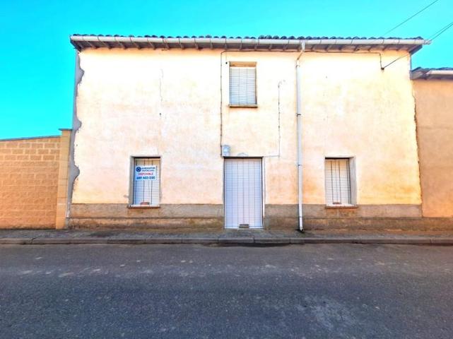 Casa en venta en Sahagún, Sahagún photo 0