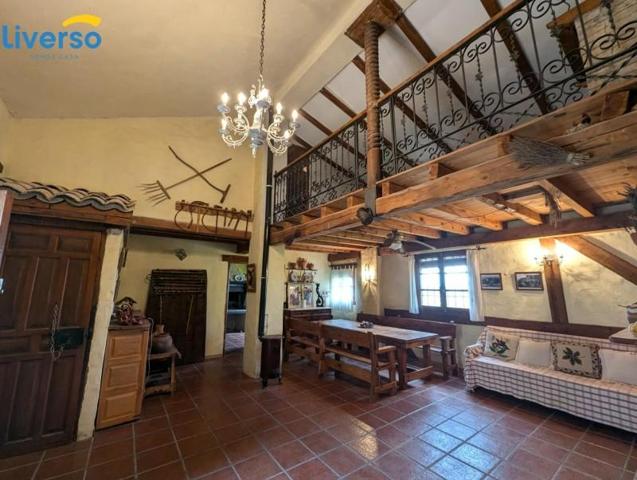 Chalet en venta en Fuentelcésped, Castilla y leon photo 0