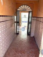 Chalet en venta en Morón de la Frontera, Calle Tocina, 41530 photo 0