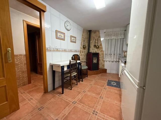 Casa en venta en Baides, Castilla la mancha photo 0