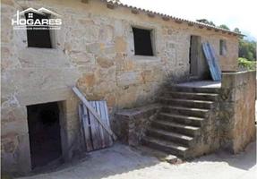 Chalet en venta en Oia, Pedornes photo 0