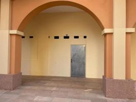 Local comercial en venta en Casas-Ibáñez, Centro photo 0