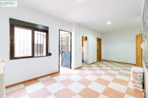 Casa en venta en Fuente Vaqueros, Vega de granada zona noroeste photo 0
