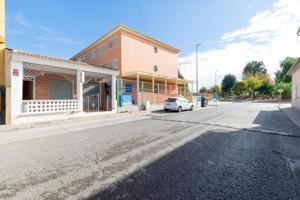 Casa en venta en Fuente Vaqueros, Vega de granada zona noroeste photo 0