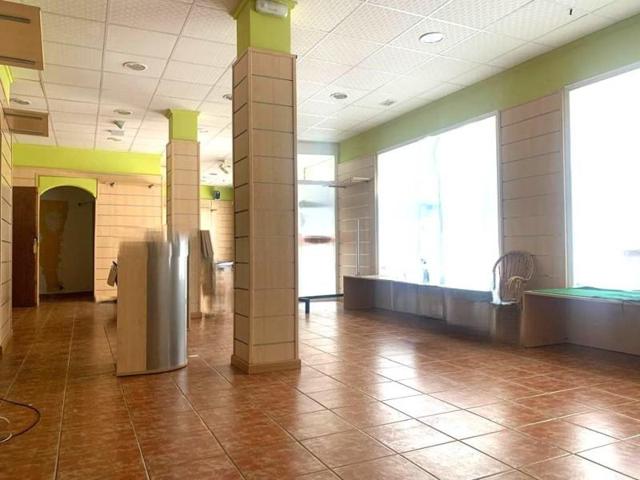 Local comercial en venta en La Roda, Centro photo 0