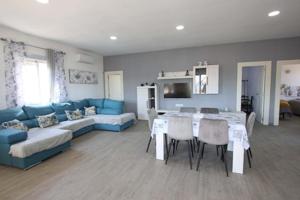 Casa con terreno en venta en Montijo, Los arenales photo 0