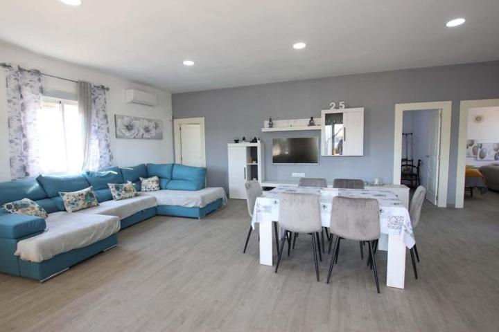 Casa con terreno en venta en Montijo, Los arenales photo 0