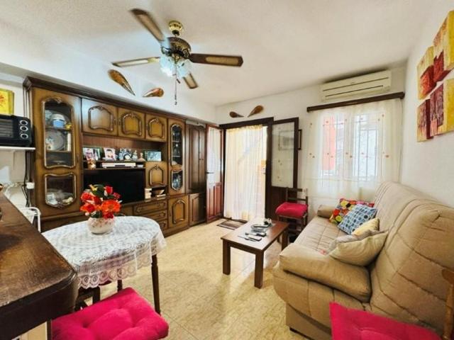 Apartamento en venta en Torrevieja, La Mata pueblo photo 0