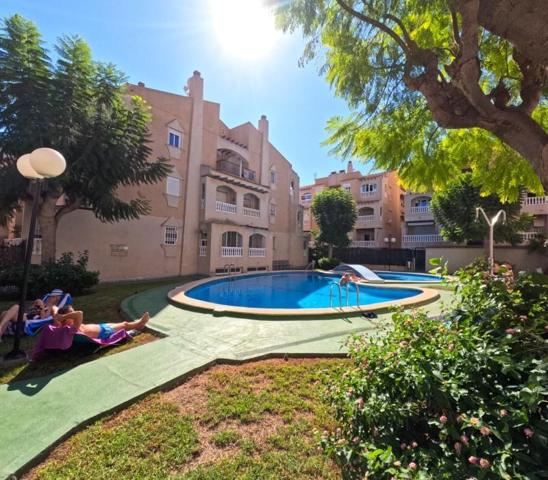 Apartamento en venta en Torrevieja, Estacion de autobuses photo 0