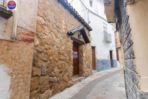 Local comercial en venta en Falces, Centro photo 0