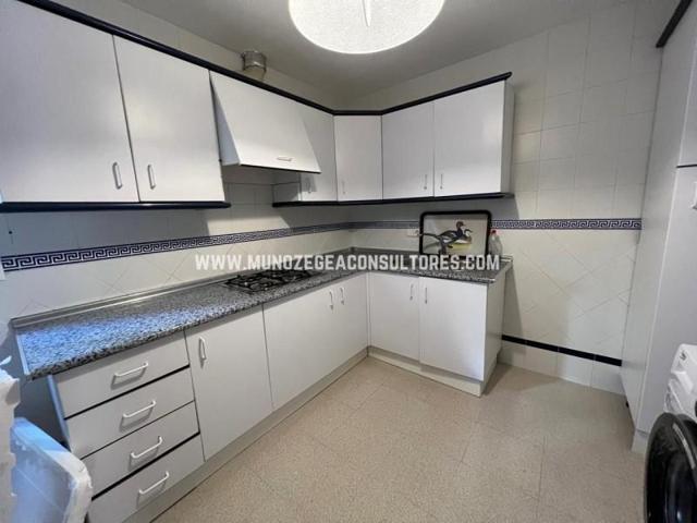 Piso en venta en Lucena, CENTRO photo 0