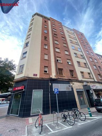 Piso en venta en Logroño, Universidad - Los Lirios photo 0