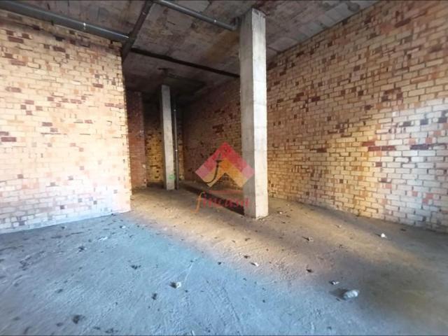 Local comercial en venta en Ronda, La Feria photo 0