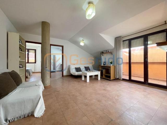 Piso en venta en Torrecaballeros, Castilla y leon photo 0