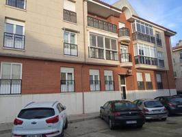 Piso en venta en Cigales, Cigales photo 0