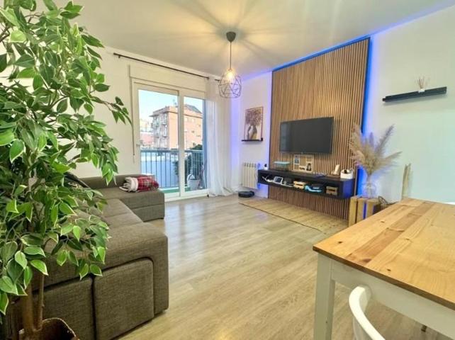 Piso en venta en Santa Fe, Vega de granada zona noroeste photo 0