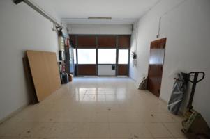 Local comercial en venta en Santa Coloma de Gramenet, Riu sud photo 0