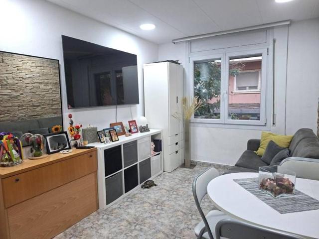Piso en venta en L'Hospitalet de Llobregat, Pubilla Cases photo 0