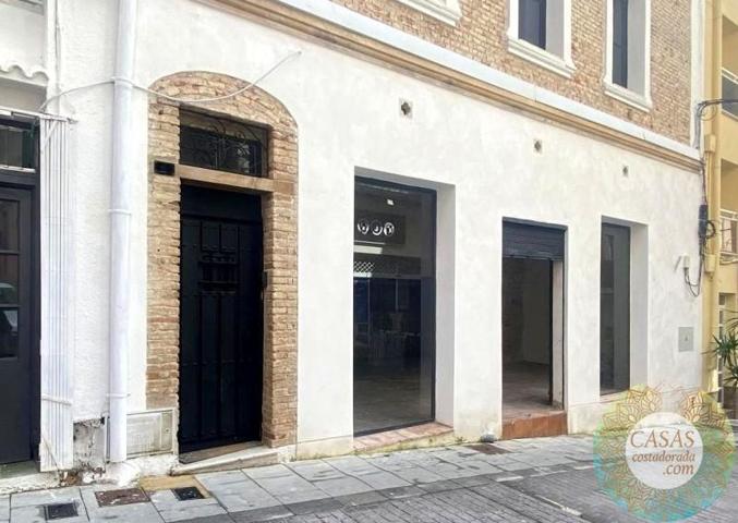 Local comercial en venta en L'Ametlla de Mar, Carrer Constitució, 43860 photo 0