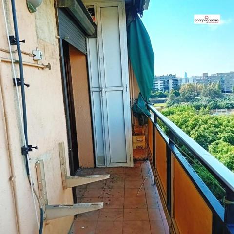 Piso en venta en Sant Adrià de Besòs, Sant joan baptista photo 0