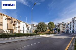 Planta baja en venta en Granada, Paseo de la bomba photo 0