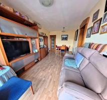 Piso en venta en Barcelona, Ciutat Meridiana photo 0