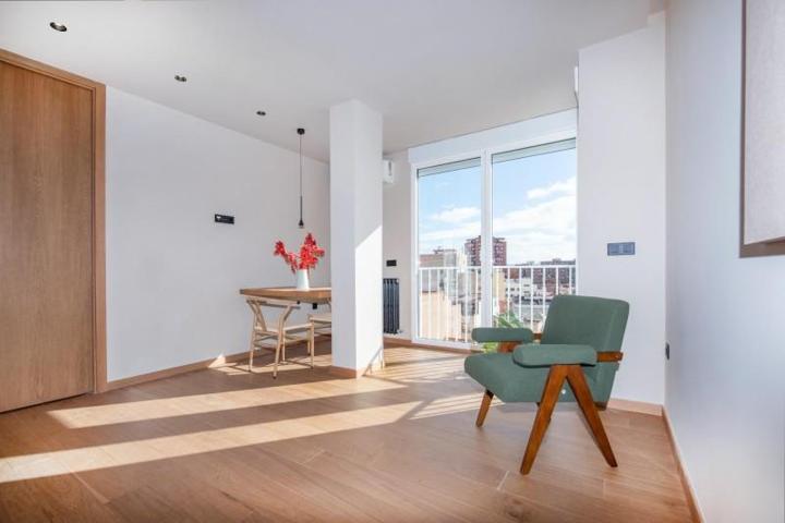 Apartamento en venta en Albacete, Centro-Carretas photo 0